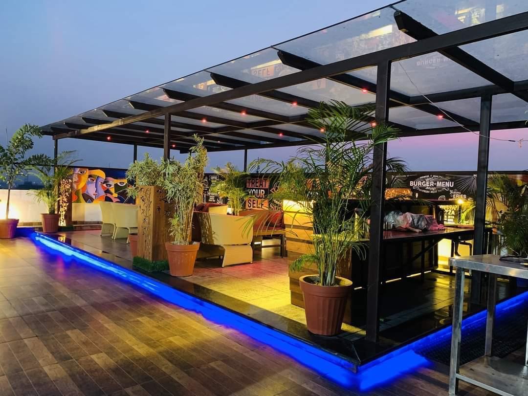 Hotel DS International